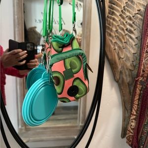 NWT pet water bottle crossbody bag . With collapsible bowl .